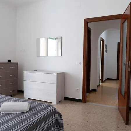 Rivamare 3 Bilocale Fronte Mare Apartamento