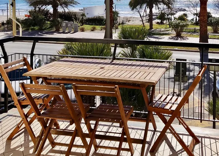 Rivamare 3 Bilocale Fronte Mare Apartment